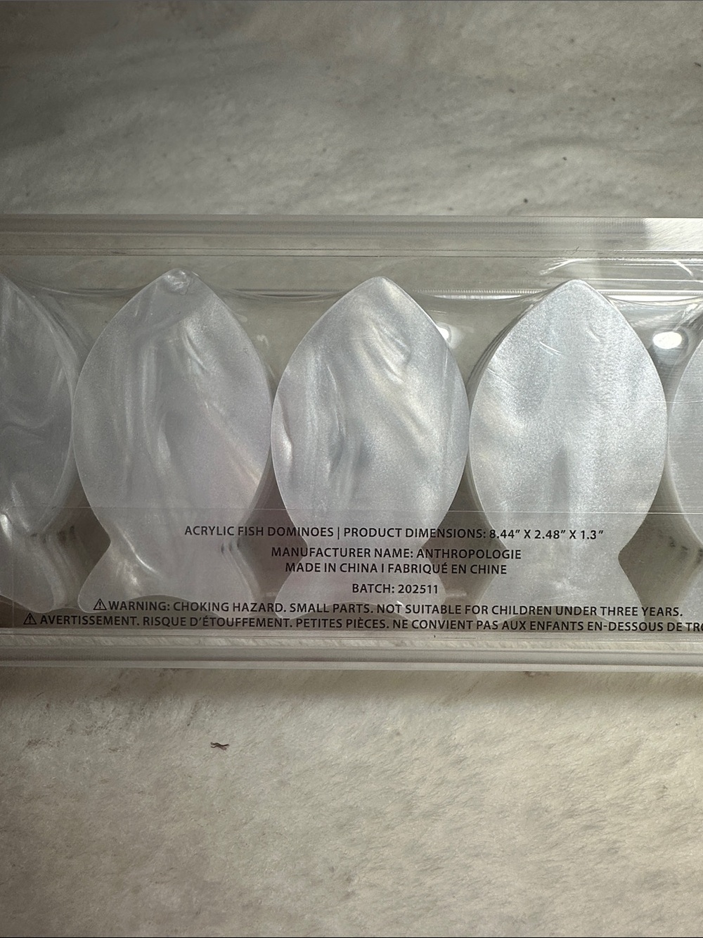 Acrylic fish dominoes set of 28 in a clear case - Picture 3 of 3